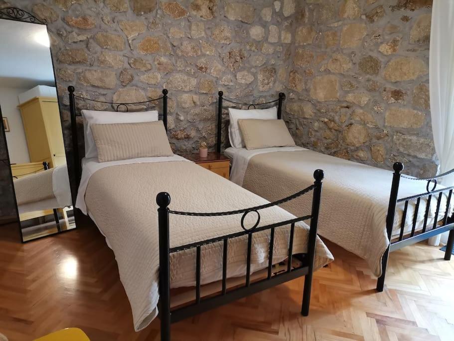 House Marineta - Makarska Promenade Daire Dış mekan fotoğraf